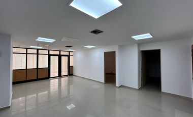 Oficina en Arriendo en Cañaveral – Amplia, Funcional y Bien Ubicada. Cod A9385