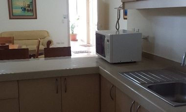 Renta departamento amoblado, Urdesa Central, cercano al Bco Pacifico