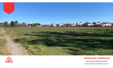 Excelente terreno (Calle 30 e/51 y 53)