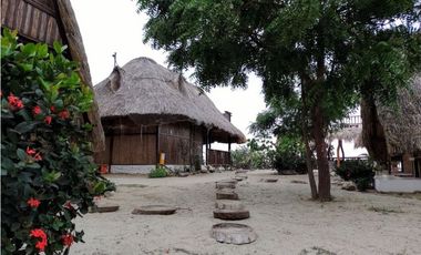 VENDEMOS HOSTAL EN DIBULLA LA GUAJIRA ( Palomino )