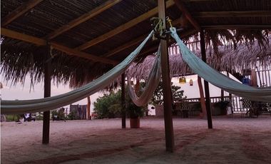 VENDEMOS HOSTAL EN DIBULLA LA GUAJIRA ( Palomino )