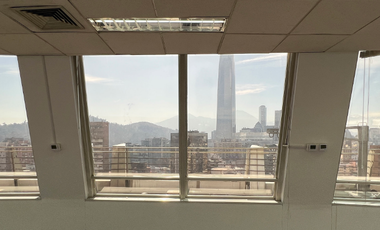 Oficina en Arriendo en Torre Paris/ Metro Los Leones