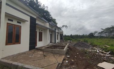 Dapatkan Voucher Belanja 3Juta. Rumah Murah Tepi Jalan Utama Magelang