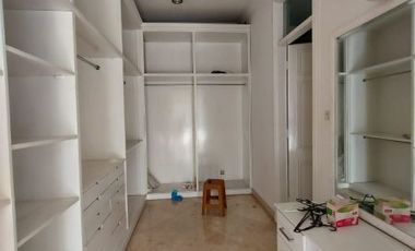 DIJUAL RUMAH CANTIK dgn KOLAM RENANG di Jl KEMANG DALAM, JAKSEL