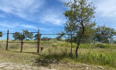 Venta Terreno, con servicios de luz y drenaje a pie de calle, Zona Valsequillo