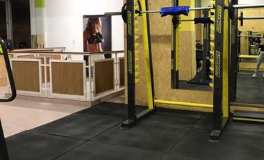 VENTA DE LOCAL SOBRE AVENIDA EN JOSE LEON SUAREZ