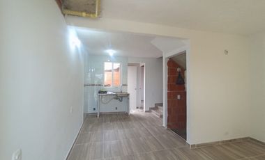 casa en arriendo en candelaria. Cod A122845