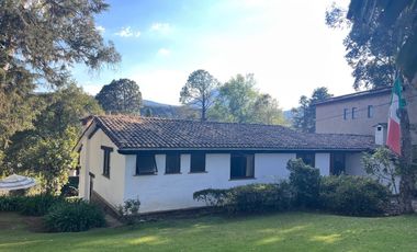 Casa en venta en Club de Golf Avándaro. Calle  Vega Del Valle