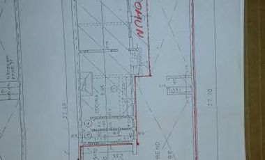 VENTA DE LOCAL EN PH CON AMPLIO FONDO. TOTAL 200m2 aprox. EXCELENTE UBICACIÓN EN MORÓN NORTE.