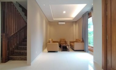 Town House at Cilandak with Pool & Furnished HSE-A0463
