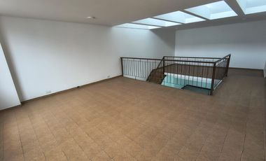 local en arriendo en ricaurte. Cod A123392