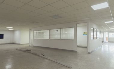 edificio en arriendo en montevideo-fontibón. Cod A1400962