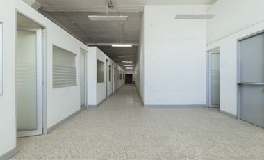 edificio en arriendo en montevideo-fontibón. Cod A1400962