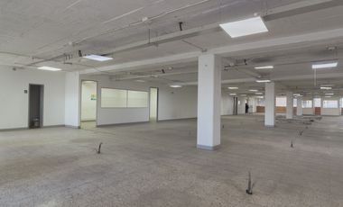 edificio en arriendo en montevideo-fontibón. Cod A1400962