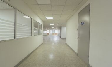 edificio en arriendo en montevideo-fontibón. Cod A1400962