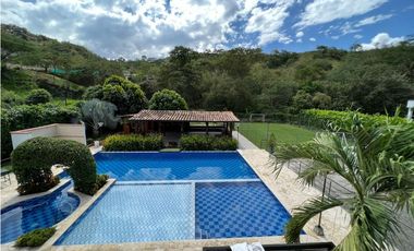 CASAFINCA  EN SOPETRAN, VIA SAN JERONIMO A SANTA FE DE ANTIOQUIA