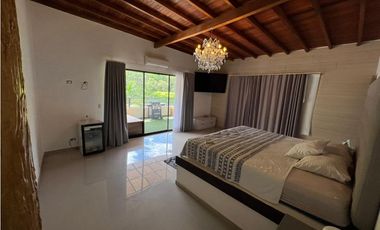 CASAFINCA  EN SOPETRAN, VIA SAN JERONIMO A SANTA FE DE ANTIOQUIA