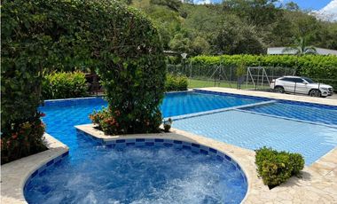 CASAFINCA  EN SOPETRAN, VIA SAN JERONIMO A SANTA FE DE ANTIOQUIA