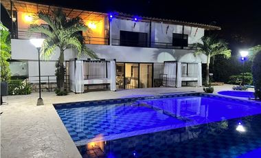 CASAFINCA  EN SOPETRAN, VIA SAN JERONIMO A SANTA FE DE ANTIOQUIA