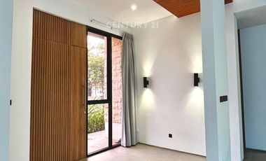 Rumah 3 Lantai Di CitraGrand Cibubur CBD