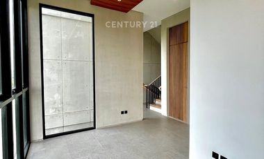 Rumah 3 Lantai Di CitraGrand Cibubur CBD