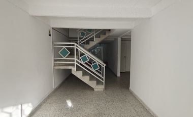 casa-local en arriendo en los robles. Cod A101182