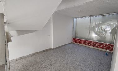 casa-local en arriendo en los robles. Cod A101182