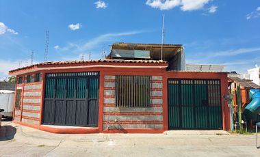 Casa en VENTA con departamento incluido en Villas de Guanajuato