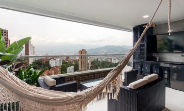 Apartamento remodelado para la venta en los Balsos - El Poblado