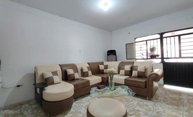 casa en venta en patio centro. Cod V28245