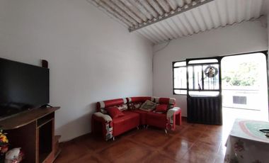 casa en venta en patio centro. Cod V28245