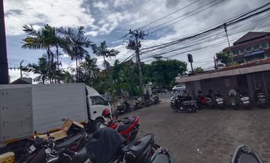 For Sale Strategic 3-Story Shophouse Near Simpang Dewa Ruci, Kuta