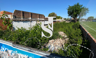 Terreno en la Matanza, Villa Luzuriaga de 380 m2 totales.