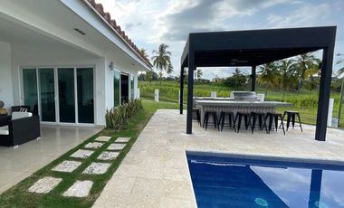 Se Vende Casa en Vista Mar, San Carlos