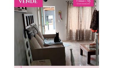 Casa en venta con local comercial