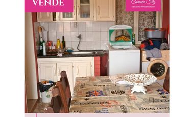 Casa en venta con local comercial