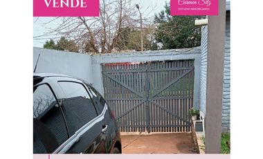Casa en venta con local comercial