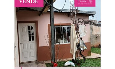 Casa en venta con local comercial