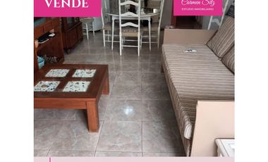 Casa en venta con local comercial