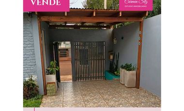 Casa en venta con local comercial