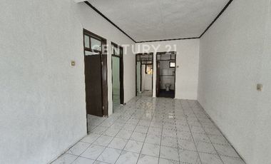 Rumah Tinggal Di Sarijadi Akses 2 Mobil Lega Cocok Untuk Kantor