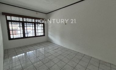 Rumah Tinggal Di Sarijadi Akses 2 Mobil Lega Cocok Untuk Kantor