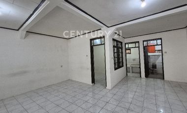 Rumah Tinggal Di Sarijadi Akses 2 Mobil Lega Cocok Untuk Kantor