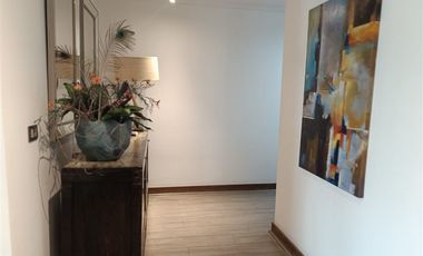 Departamento en venta. Cerca Portal La Dehesa Lo Barnechea