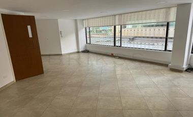 oficina en arriendo en chico norte. Cod A6998
