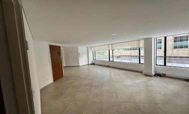 oficina en arriendo en chico norte. Cod A6998