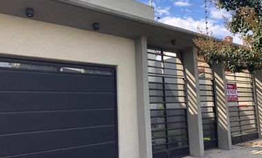 Casa en venta en Bernal Oeste