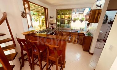 En Venta Cabaña de dos pisos para 12 personas en Tolú