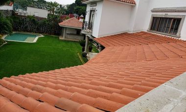 Residencia vigilancia fraccionamiento arbolado