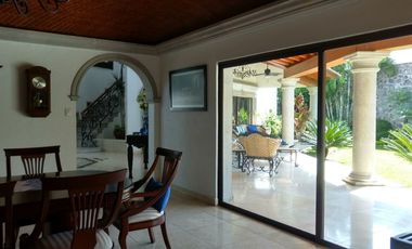 Residencia vigilancia fraccionamiento arbolado